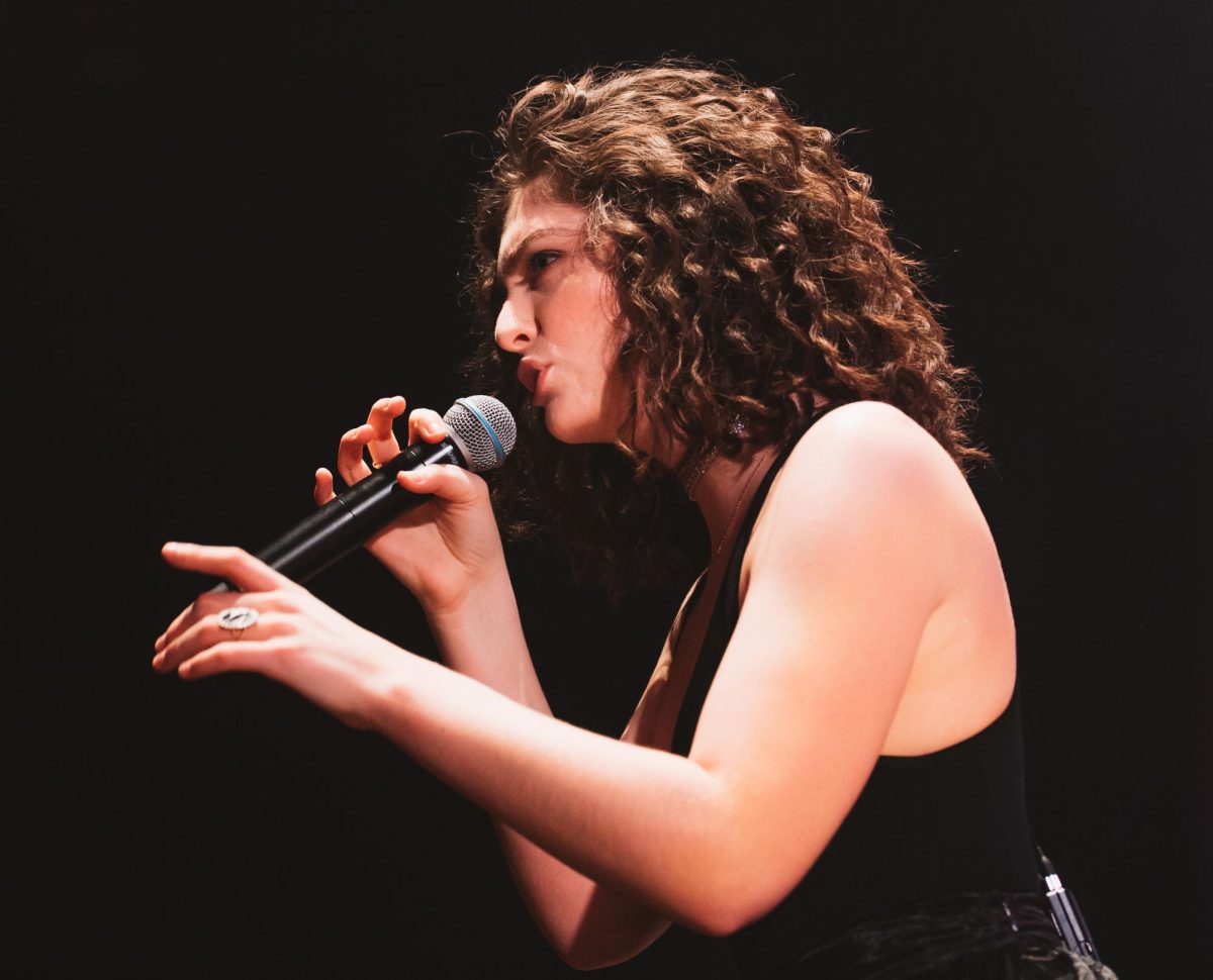 Lorde, live in concert.